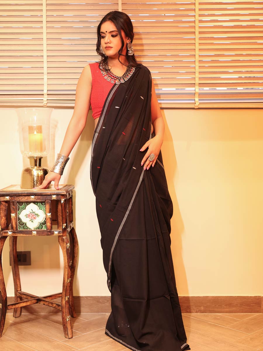 MulMul 140 Cotton Pure - Black red Tussel