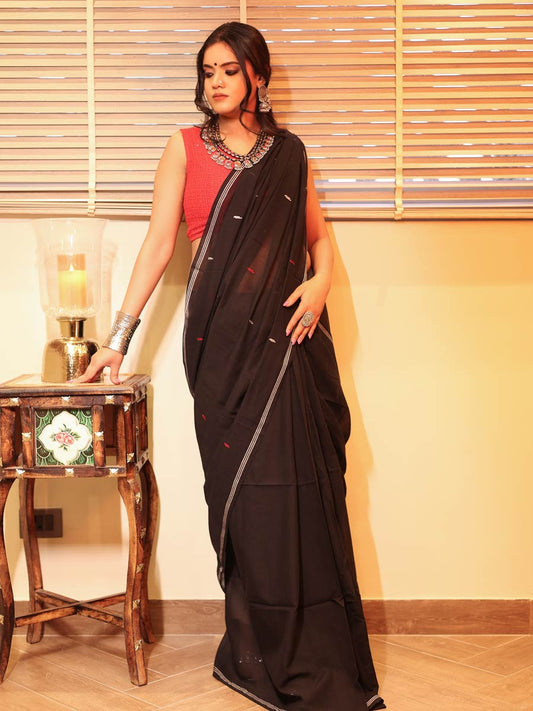 MulMul 140 Cotton Pure - Black red Tussel