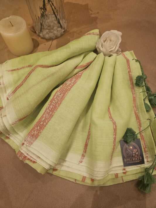 Mul Woven Saree - Parrot M Woven